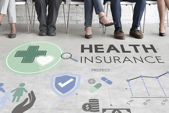 how many employees qualify for group insurance